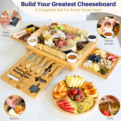 VAREZZA Bambus Käsebrett & Messer Set XL – Charcuterie Servierbrett mit 23 Zubehörteilen, Obst- & Käseplatte, Geschenkidee