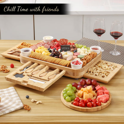KHINYA Charcuterie Board Set – Käsebrett mit Deckel & Griff, 3 Schubladen, schwarz – Geschenk für Frauen & Einweihung, Servierplatte Holz